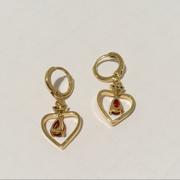 New gold filled red garnet teardrop heart earrings - Picture 5 of 8